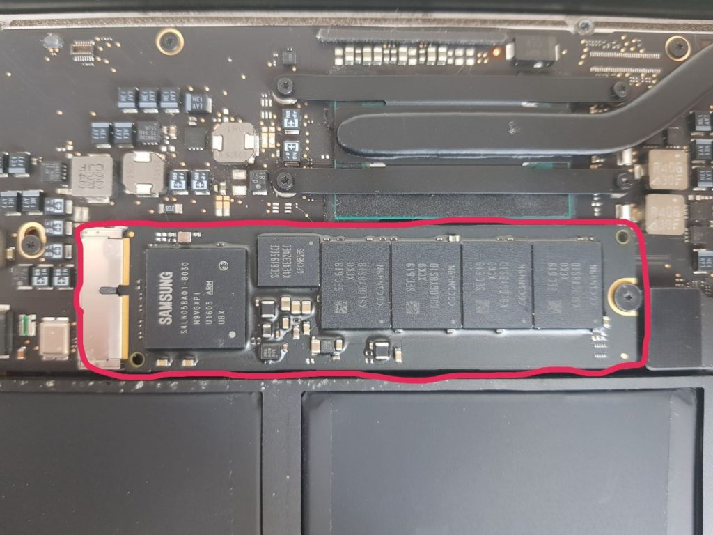 SSD для MacBook. Сделано в России.