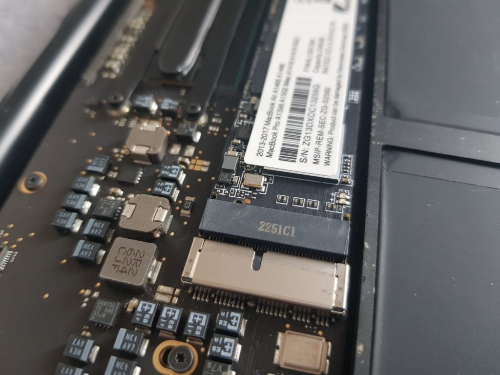 SSD для MacBook. Сделано в России.